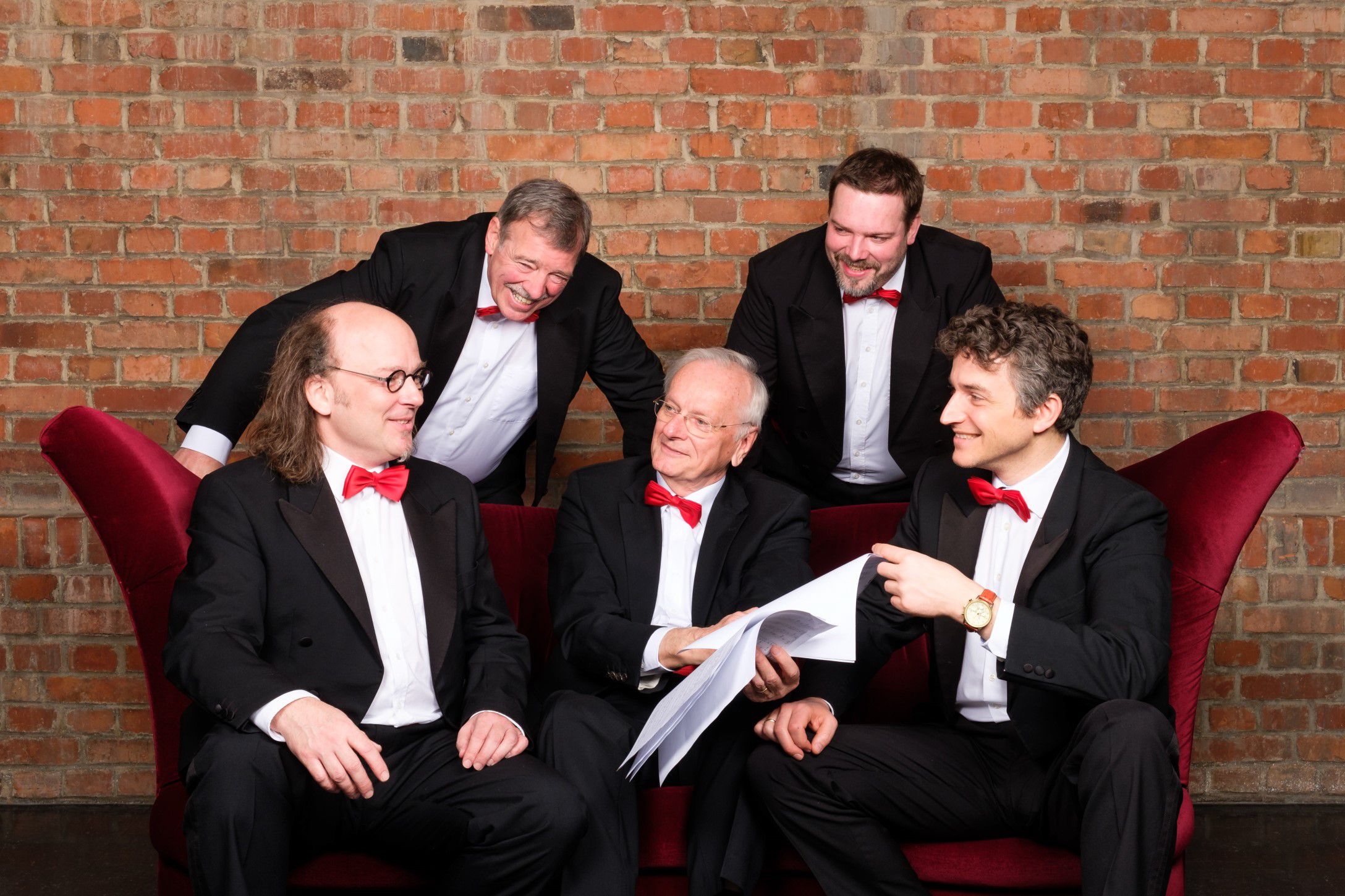 Zeigt alle 5 Künstler